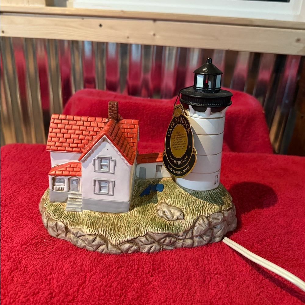 Lighthouse and Cottage Night Light